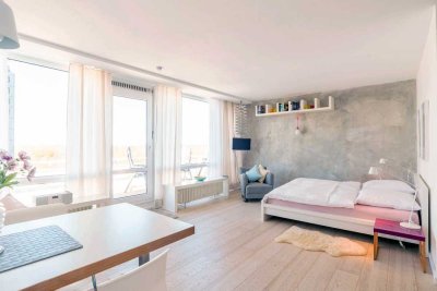 VON PRIVAT: Sonniges 44m² Studio mit großer Südterrasse direkt am Olympiahafen