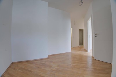 ERSTBEZUG - 3 Zimmer DG-Wohnung im Herzen Stadlaus!