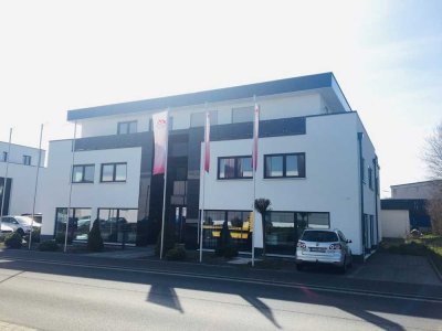 3 Zimmer Whg. mit hochwertiger EBK + top Verkehrsanbindung