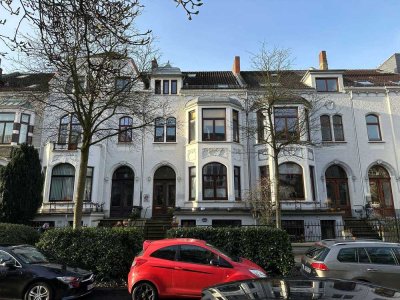 Sanierte Beletage in bester Wohnlage von Schwachhausen