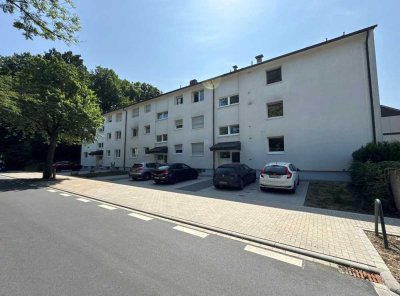 Geräumige, toll geschnittene 3-Zimmer-Wohnung - renoviert & in ruhiger Lage mit Garage und Balkon
