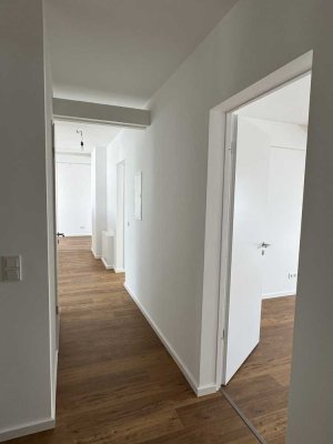 Erstbezug nach Kernsanierung_Wohnen und Arbeiten mit Weitblick