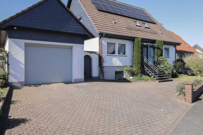 Naturnah wohnen, flexibel nutzen: Großzügiges EFH mit Gartenidylle und Potenzial in Grebenhain