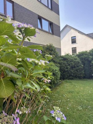 Schöne, helle 2  Zimmer in Mülheim mit Balkon