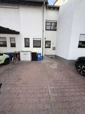 Reihenmittelhaus in schöner und ruhiger Wohnlage von Ruchheim