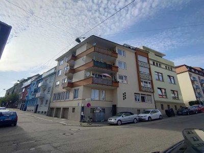 Sanierte 2 Zimmer Wohnung mit Balkon in der Pforzheimer Weststadt