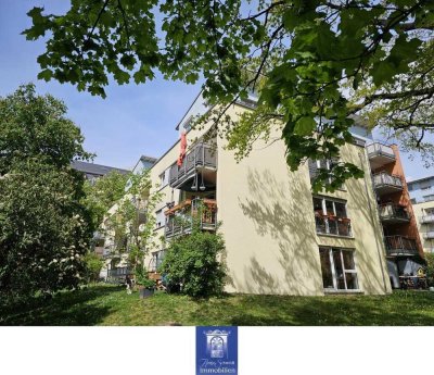 Wunderschöne Wohnung mit großem Balkon in idyllischer, elbnaher und grüner Lage!