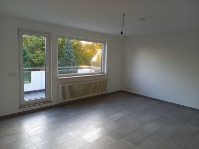 Helle 3-Zimmer DG-Wohnung mit Balkon