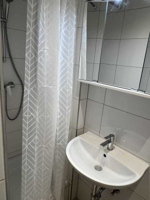 Kernsanierte 1 Zimmer Wohnung mit Potenzial - zentrale Lage Mainz