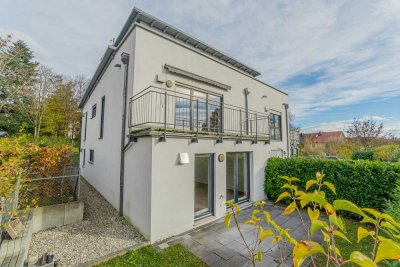 EBERSBERG / Moderne 2-Zimmer-Gartenwohnung mit Westterrasse / A+ Energiebedarf