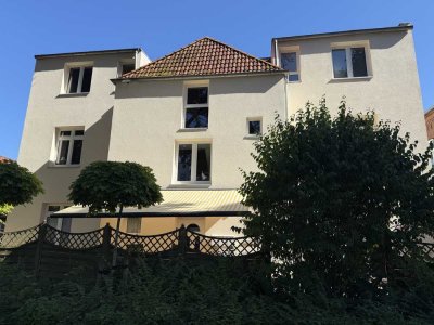 modernisierte 2-Zimmer Wohnung mit Terrasse in Neumünster Innenstadt