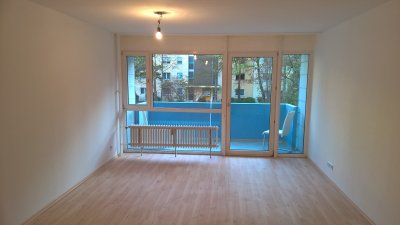 Schöne helle 2-Zi-Wohnung 68 m2, in FFB Stadt, 1. Stock, mit Küche + Bad + WC + Balkon, von Privat, Garage bei Bedarf!