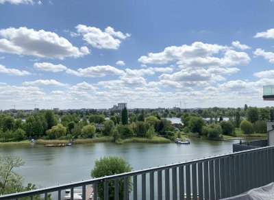 HIGH-END LIVING * HOLIDAY FEELING DAHEIM * 4-ZIMMER-DACHGESCHOSS * BALKON * ALTE DONAU * BESTE FACILITIES *