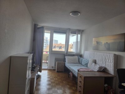 Möblierte 1-Zimmer Wohnung mit Balkon und Aufzug