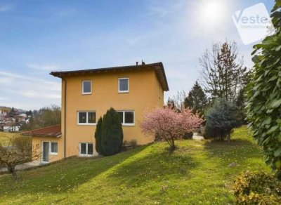 Toskana-Charme trifft Flexibilität  Haus mit Einliegerwohnung &amp; Doppelgarage