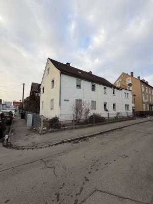 Grünwald | Zwei leerstehende 2 Zimmerwohnung mit Potenzial
