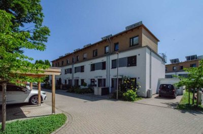 Stilvolles Niedrigenergiehaus mit Garten, Dachterrasse und Sauna in der Hattinger Südstadt
