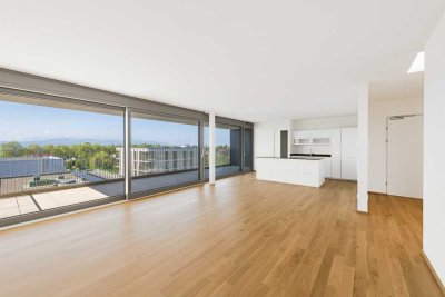 Erstbezug: Exklusive 3-Zimmer Dachgeschosswohnung mit See- und Bergblick