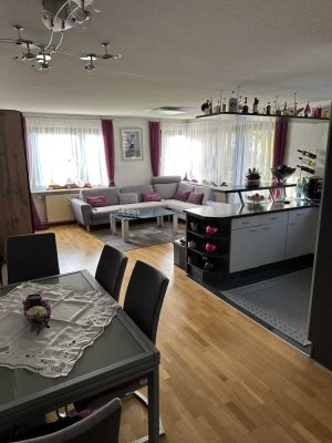 Charmante 3½-Zimmer-Wohnung in Freiberg am Neckar/ Geisingen