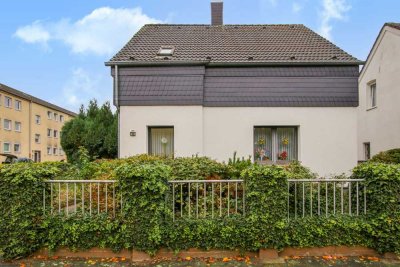 Mehrgenerationenhaus ca. 253 m² mit vier Garagen  in Mülheim an der Ruhr