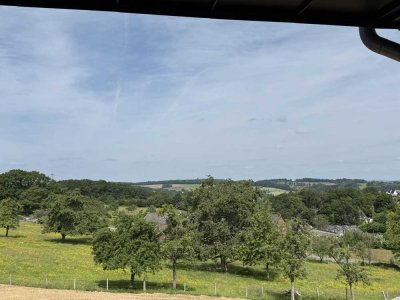 **Design trifft Komfort: Wohnen mit Stil !**