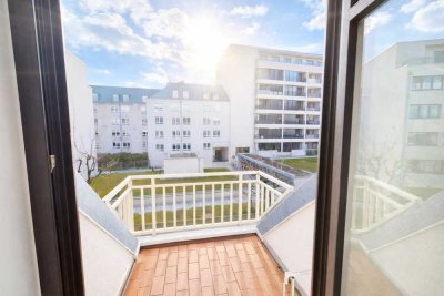 Maxvorstadt genießen - Renovierte Single-Maisonette mit Balkon und TG-Stellplatz