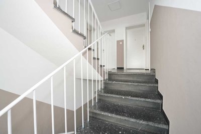 Vermiete 3-ZKB Wohnung 2 Balkone, neuwertiges Dach inkl. Dämmung, 3-fach Fenster und Heizung!