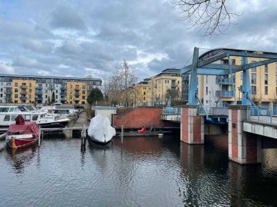 Am Yachthafen, TOP-Lage - Sonnige 3 Zimmer EG-Wohnung mit zwei Süd-Balkonen und Gartenanteil