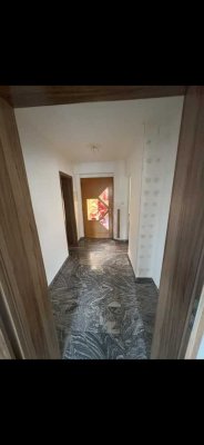 Große 3-Zimmer Wohnung in schöner Lage