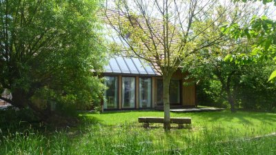 Lichtdurchflutetes Haus mit eigenem Garten und offen gestaltetem Wohnbereich