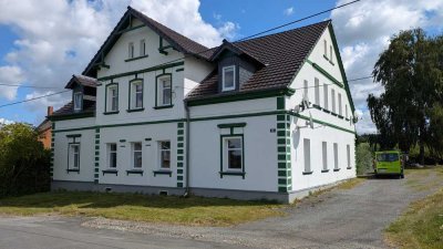 Ansprechende und vollständig renovierte 4-Raum-EG-Wohnung in Seifhennersdorf