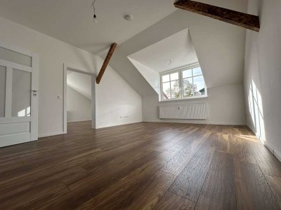 Dachgeschoss mit großer Dachterrasse, EBK und PKW Stellplatz | RESERVIERT