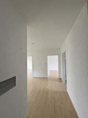 Helle 3,5-Zimmer Wohnung mit Südbalkon in Wernau