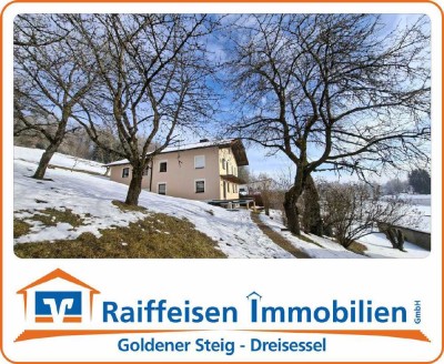 Anwesen mit großem Grund + Nebengebäuden in Süd/Aussichtslage