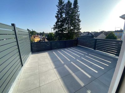 Kernsanierte 3-Zimmer Wohnung mit Dachterrasse im Herzen von Zirndorf