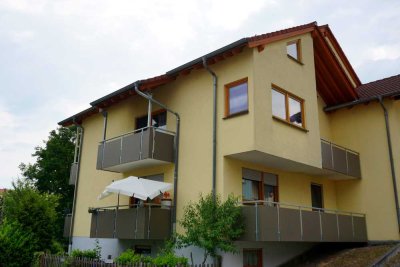 Schöne 3 ZKB-Wohnung im OG, 2 Balkone, Keller, TG-Stellplatz in Bahnhofsnähe Germersheim
