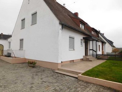 Geräumige DHH in toller, ruhiger Lage von Bobingen-Straßberg