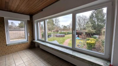 Stadtnahes Leben in Eigentumswohnung mit eigenem Garten.