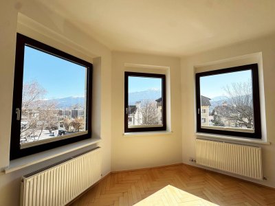 Rarität - Große Altbauwohnung in Hötting mit Blick über Innsbruck