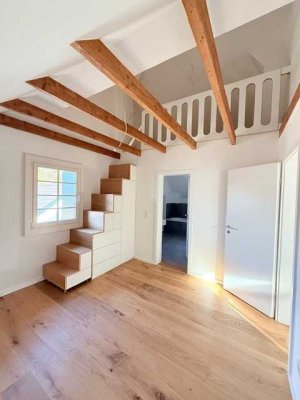 Herrenhaus in Gut Laurentius-Kamin, Küche und maßgefertigte Einbauten inklusive !