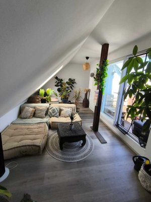 Exklusive 3-Zimmer-DG-Wohnung mit Balkon und Kellerabteil in Köln Vingst