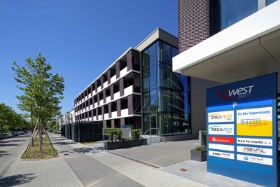 Helles, modernes Appartement direkt am Westpark/AUDI-Kreisel mit EBK