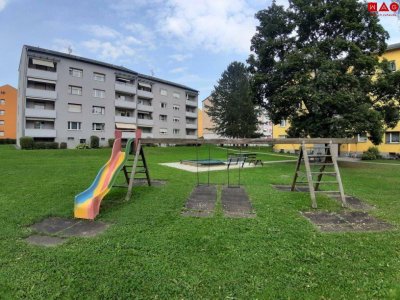 Preis-Schnäppchen! 3-Zimmer-Wohnung, 3. Stock mit Loggia und Parkplatz!