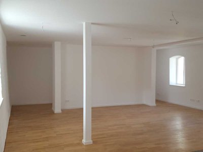 großzügige Familienwohnung mit Charme