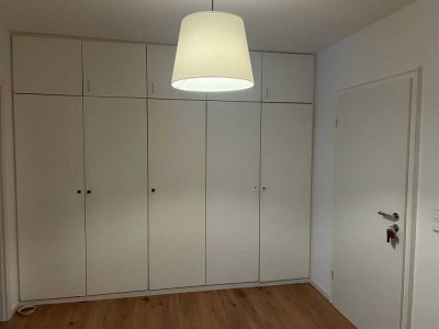 helle, freundliche 2-Zimmerwohnung mit Garten im 3. Parteienhaus