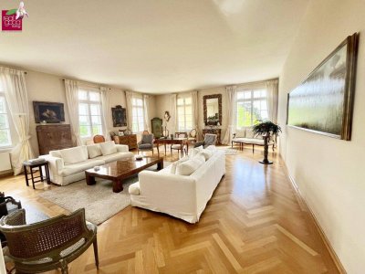 Exquisites Wohnen im Glanzingpark: Repräsentative 7-Zimmer-Residenz mit Traumblick, hohen Räumen und allgemeinen Wellnessbereich