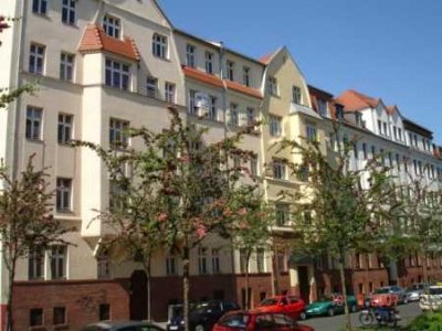 3-Raum Wohnung im sanierten Altbau auf ca. 78 m² mit großem Balkon