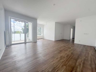 Offen gestaltete Traumwohnung mit Balkon, Aufzug und Stellplatz