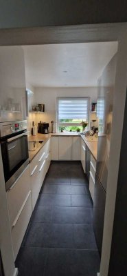 Möblierte, gehobene 3-Zimmer-Wohnung mit Balkon in Böblingen / Furnished, upscale 3-room apartment