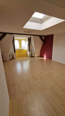 individuelle 3 - Raumwohnung im DG
